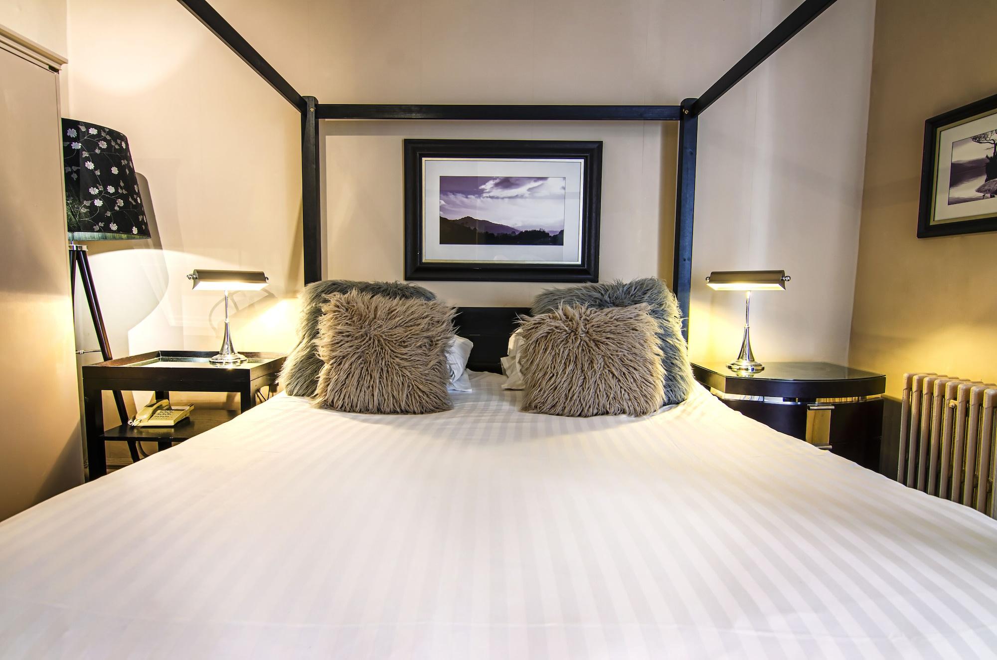 Strathaven Hotel Екстериор снимка
